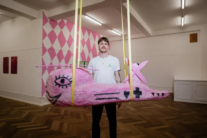 tobias stöckle, artist , spotlight with current exhibitions, art practice and his contemporary art, munchies art club